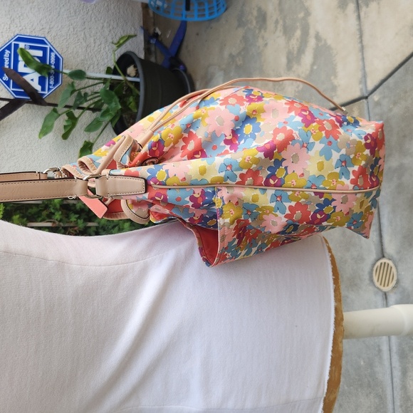 Coach Designer Floral Print Canvas Pink Colorful Drawstring handbag Purse - Picture 4 of 13